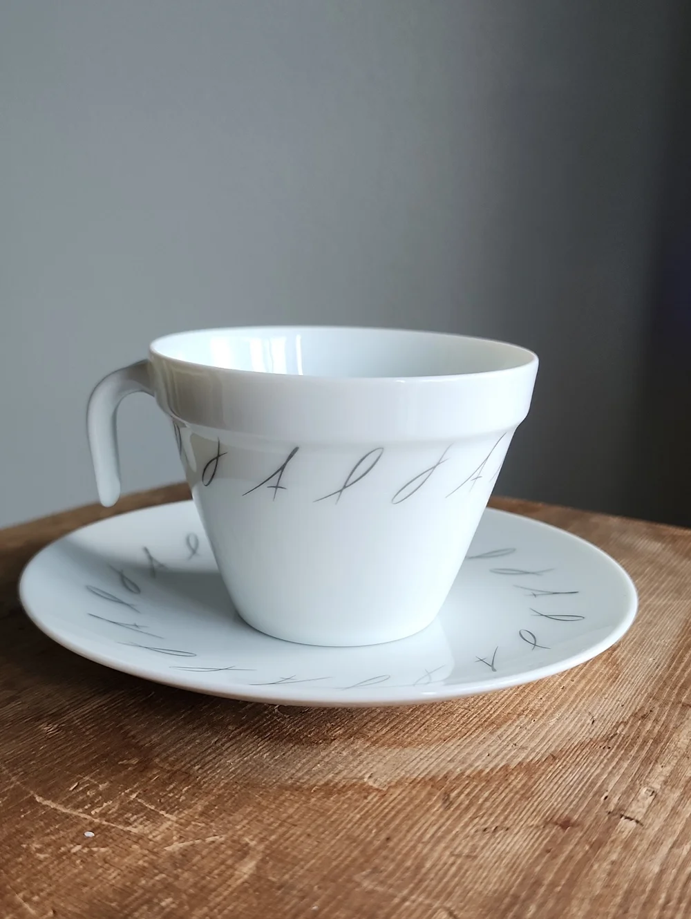 VINTAGE NORITAKE JAPAN AIRLINES (JAL) CUP & SAUCER